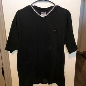Tommy Hilfiger Vneck Tee. Size XL